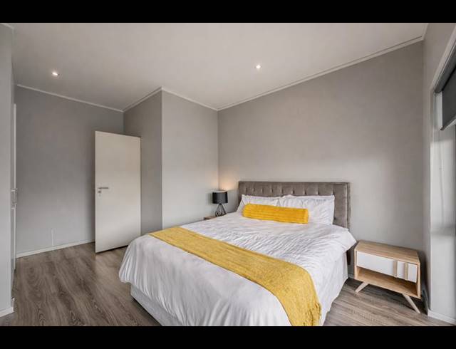 3 BEDROOM PROPERTY TO RENT IN OAKLANDS
